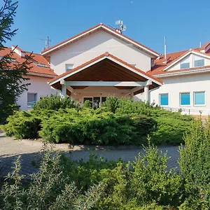 https://golf-hotel-lisia-polana.warsawhotelspoland.com